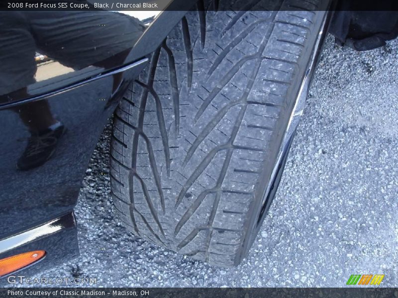 Black / Charcoal Black 2008 Ford Focus SES Coupe
