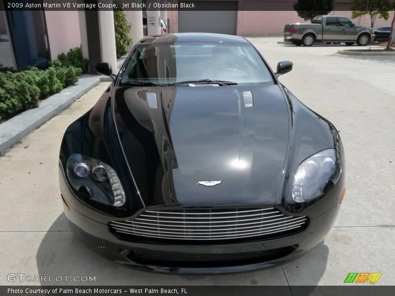 Jet Black / Obsidian Black 2009 Aston Martin V8 Vantage Coupe