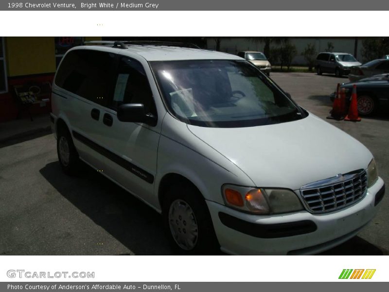Bright White / Medium Grey 1998 Chevrolet Venture