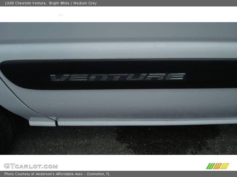 Bright White / Medium Grey 1998 Chevrolet Venture