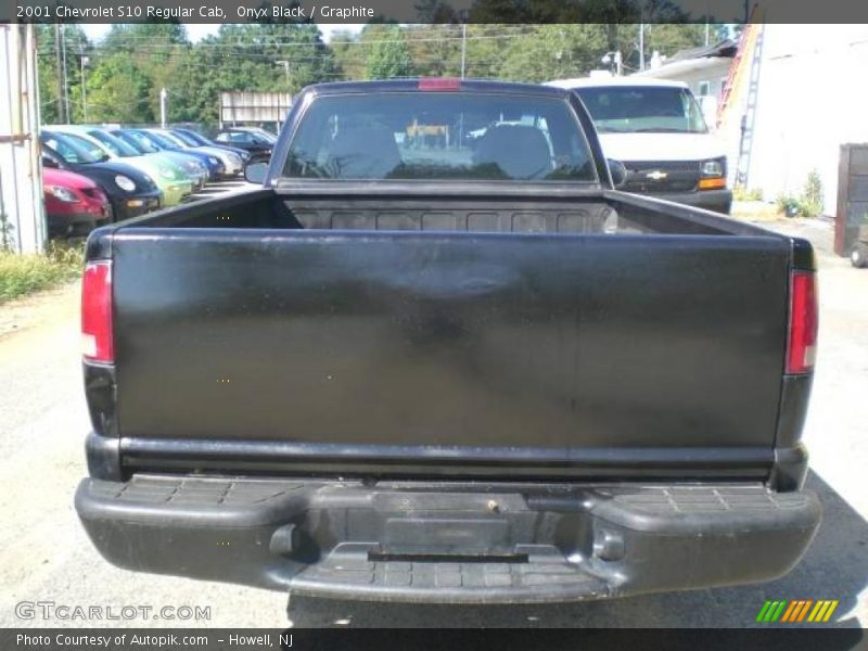 Onyx Black / Graphite 2001 Chevrolet S10 Regular Cab