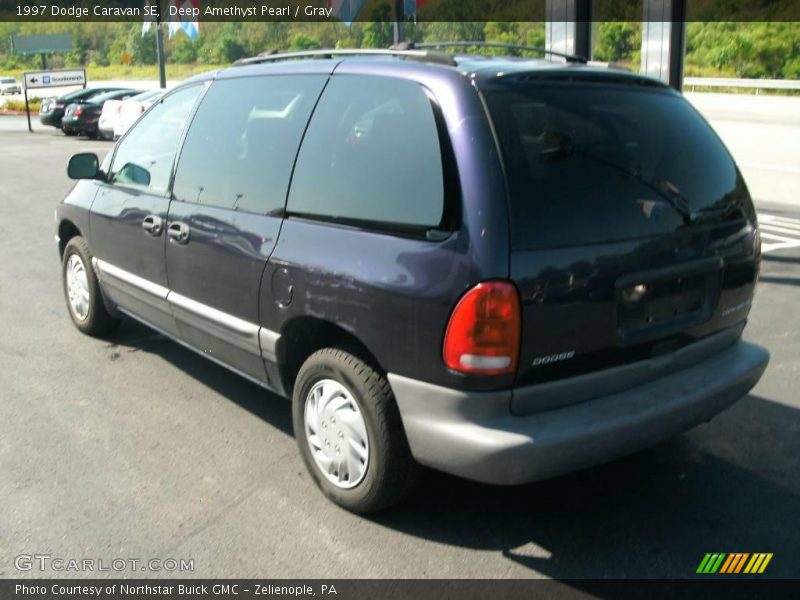 Deep Amethyst Pearl / Gray 1997 Dodge Caravan SE