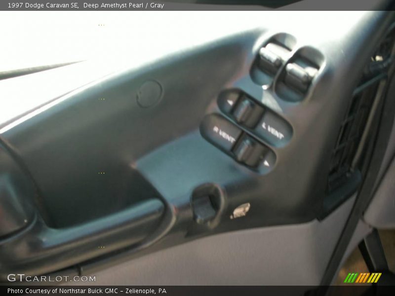 Deep Amethyst Pearl / Gray 1997 Dodge Caravan SE