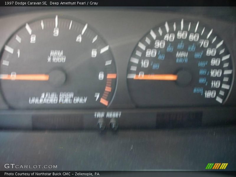 Deep Amethyst Pearl / Gray 1997 Dodge Caravan SE