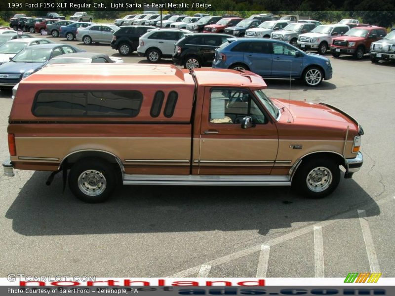 Light Santa Fe Pearl Metallic / Beige 1995 Ford F150 XLT Regular Cab