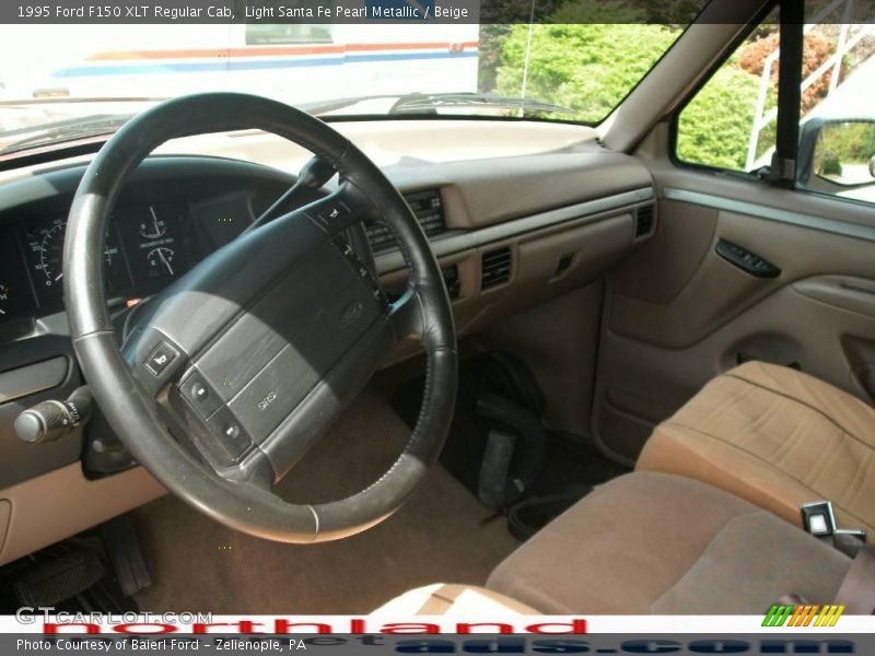 Light Santa Fe Pearl Metallic / Beige 1995 Ford F150 XLT Regular Cab