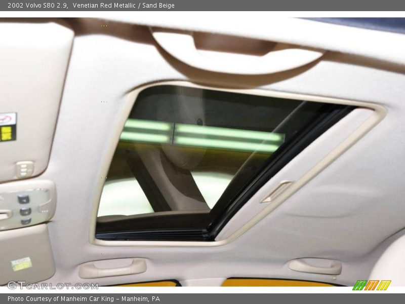 Venetian Red Metallic / Sand Beige 2002 Volvo S80 2.9