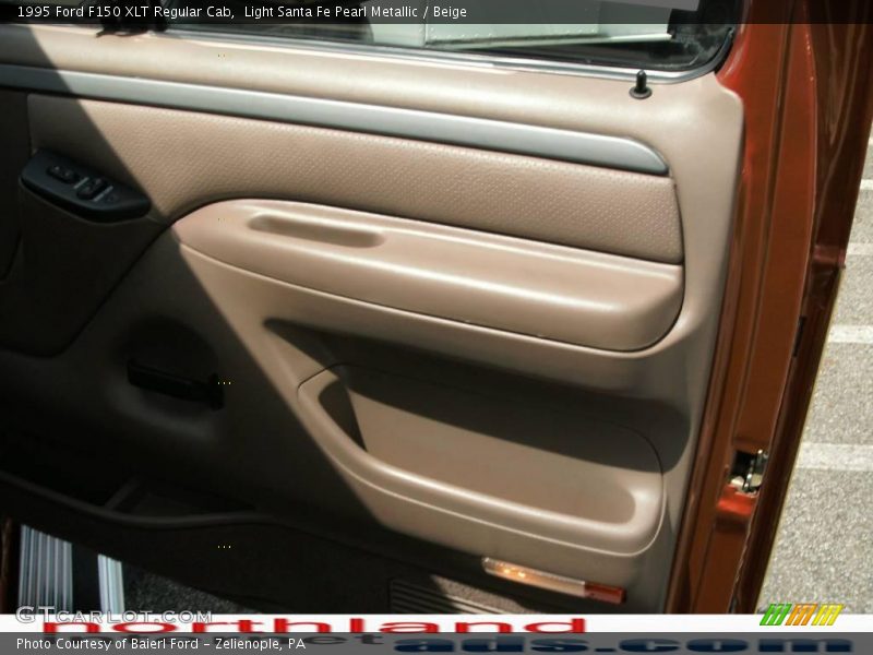 Light Santa Fe Pearl Metallic / Beige 1995 Ford F150 XLT Regular Cab