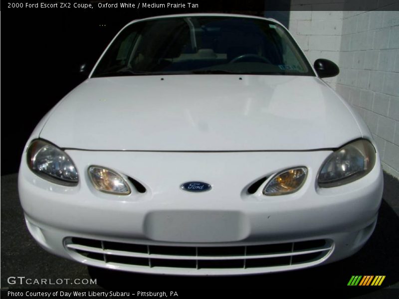 Oxford White / Medium Prairie Tan 2000 Ford Escort ZX2 Coupe