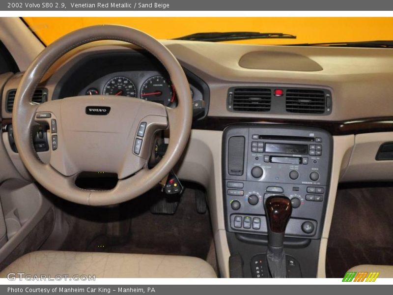 Venetian Red Metallic / Sand Beige 2002 Volvo S80 2.9