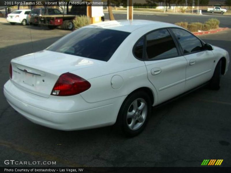 Vibrant White / Medium Parchment 2001 Ford Taurus SES