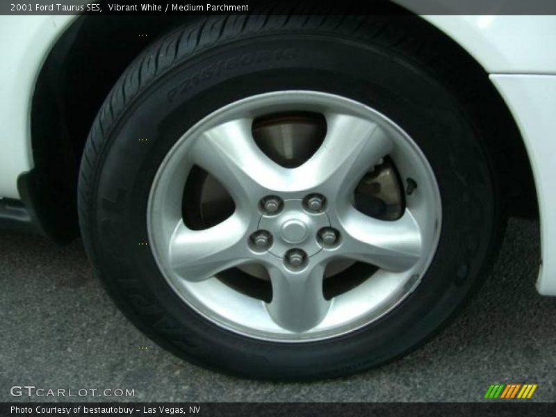Vibrant White / Medium Parchment 2001 Ford Taurus SES
