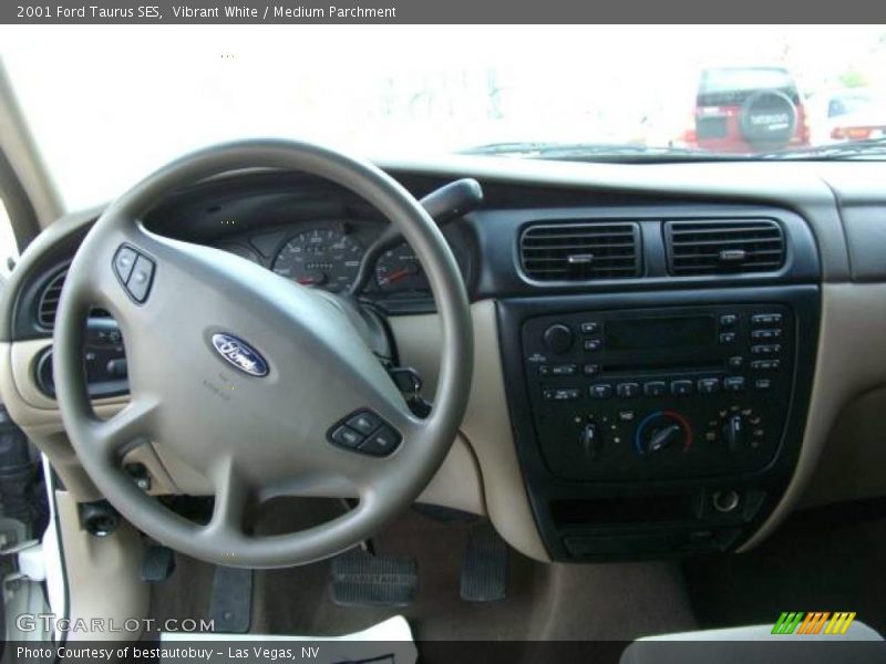 Vibrant White / Medium Parchment 2001 Ford Taurus SES