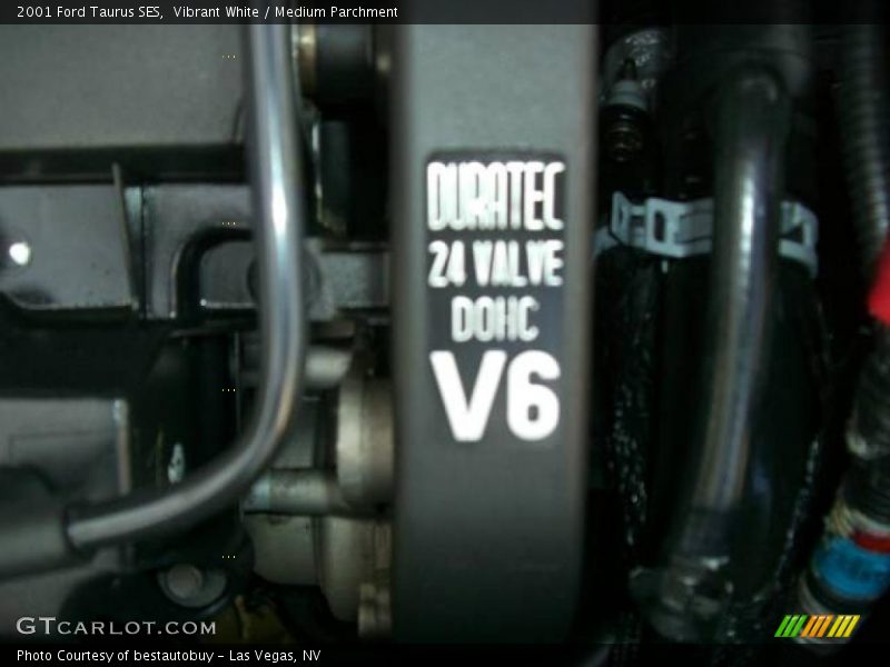 Vibrant White / Medium Parchment 2001 Ford Taurus SES