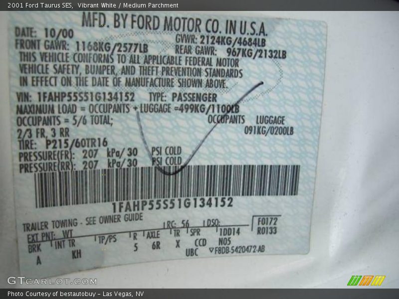 Vibrant White / Medium Parchment 2001 Ford Taurus SES