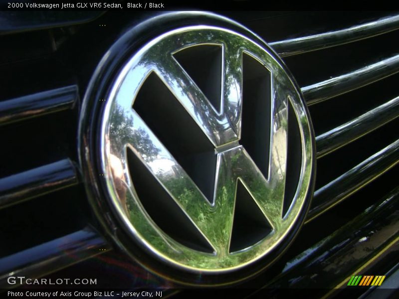 Black / Black 2000 Volkswagen Jetta GLX VR6 Sedan