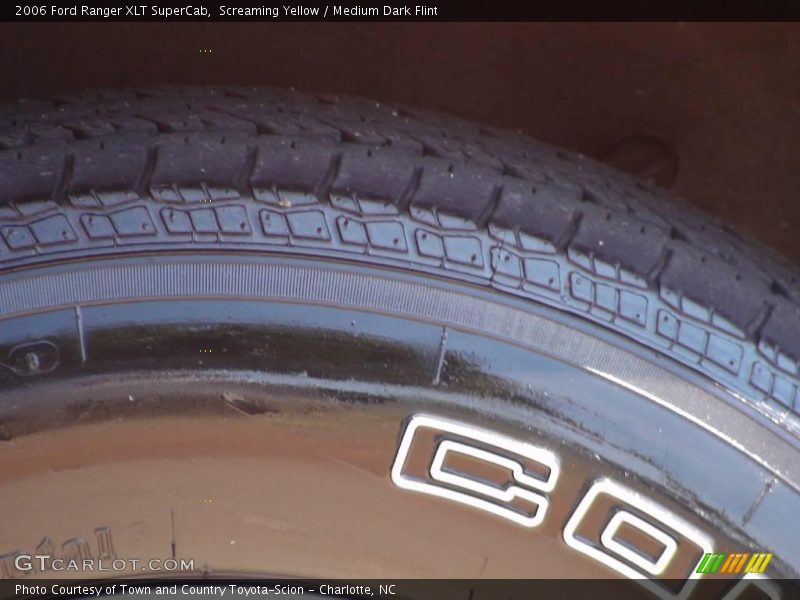 Screaming Yellow / Medium Dark Flint 2006 Ford Ranger XLT SuperCab