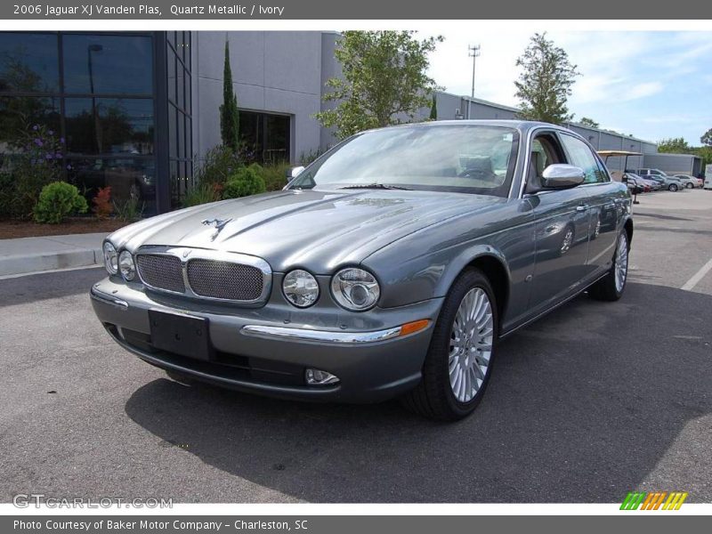 Quartz Metallic / Ivory 2006 Jaguar XJ Vanden Plas