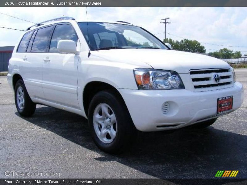 Super White / Ivory Beige 2006 Toyota Highlander I4