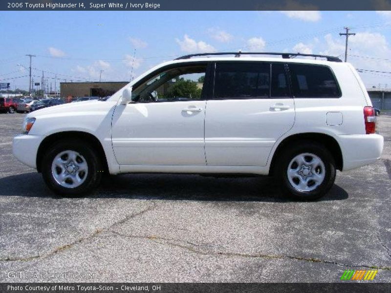 Super White / Ivory Beige 2006 Toyota Highlander I4