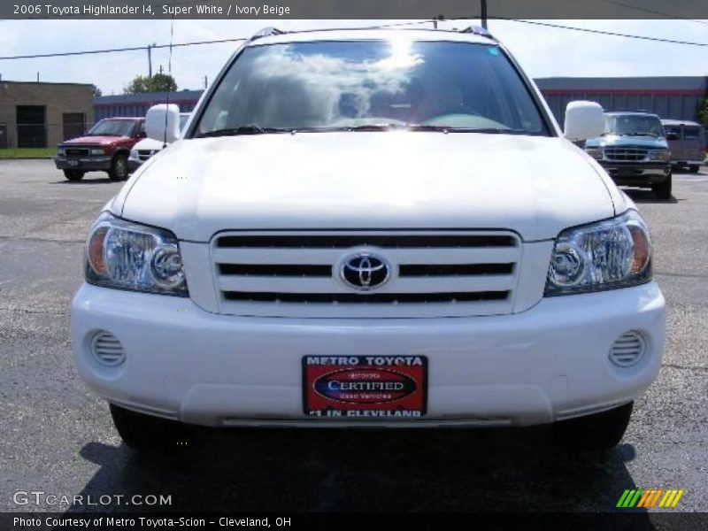 Super White / Ivory Beige 2006 Toyota Highlander I4