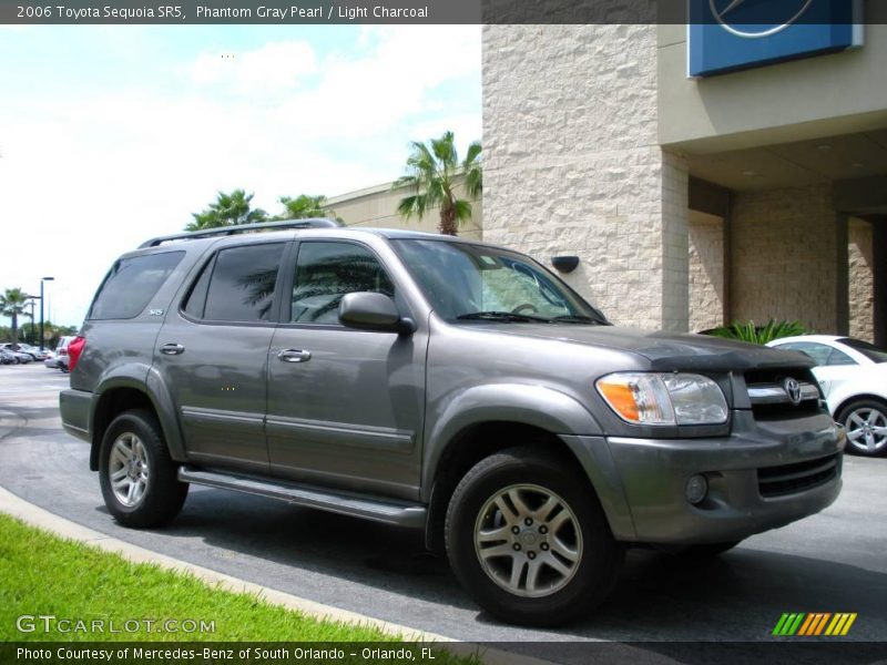 Phantom Gray Pearl / Light Charcoal 2006 Toyota Sequoia SR5