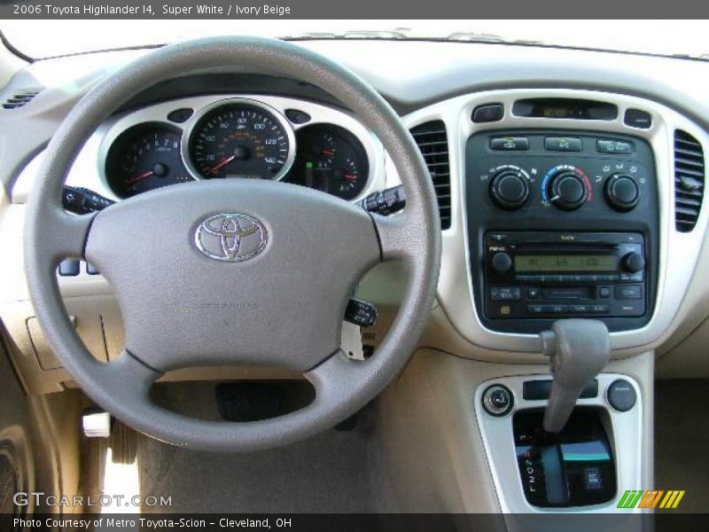 Super White / Ivory Beige 2006 Toyota Highlander I4