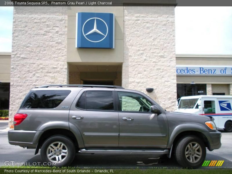 Phantom Gray Pearl / Light Charcoal 2006 Toyota Sequoia SR5