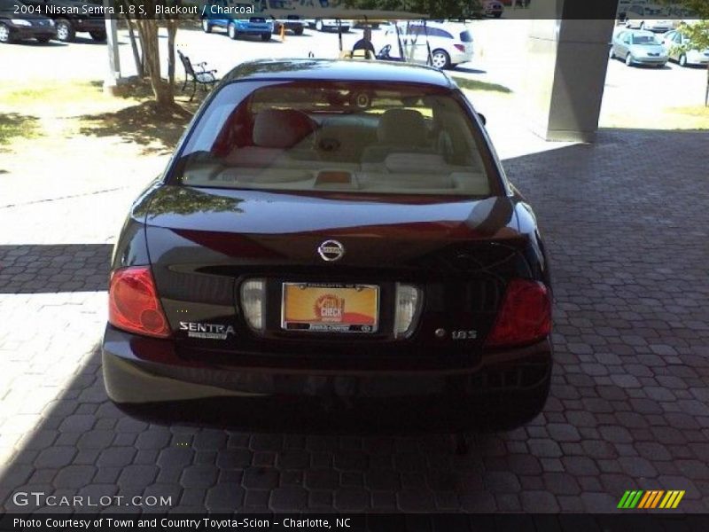 Blackout / Charcoal 2004 Nissan Sentra 1.8 S