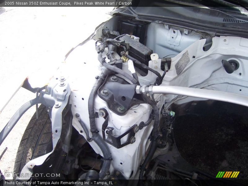 Pikes Peak White Pearl / Carbon 2005 Nissan 350Z Enthusiast Coupe
