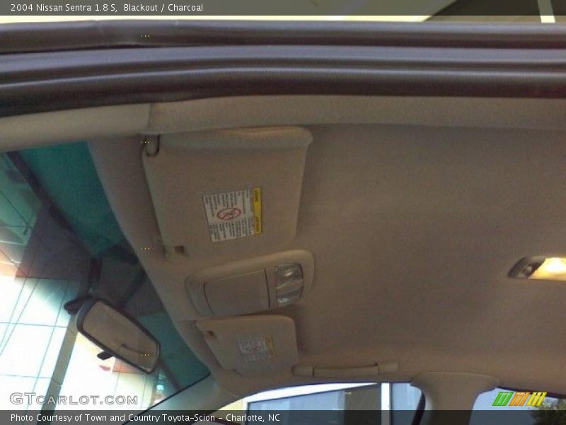 Blackout / Charcoal 2004 Nissan Sentra 1.8 S