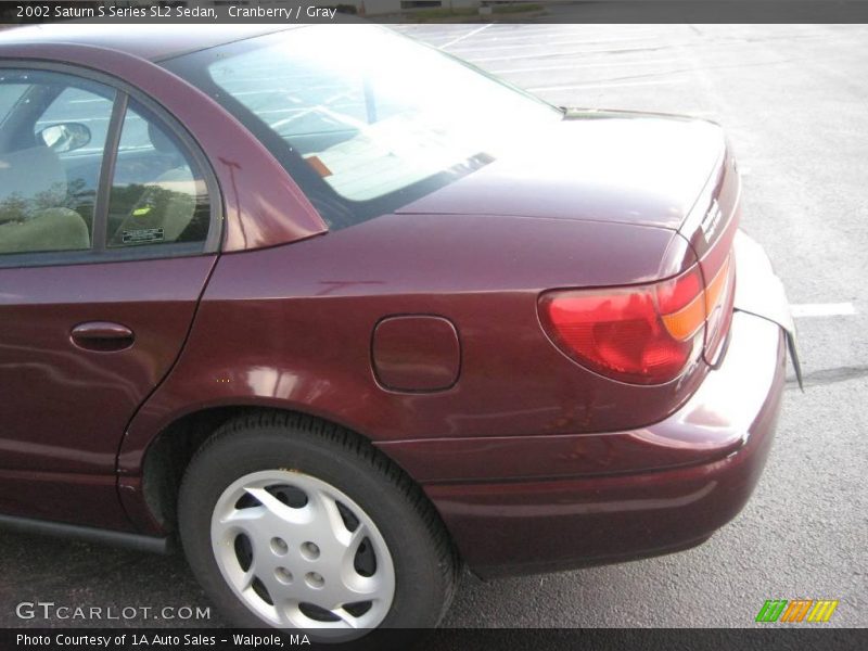 Cranberry / Gray 2002 Saturn S Series SL2 Sedan
