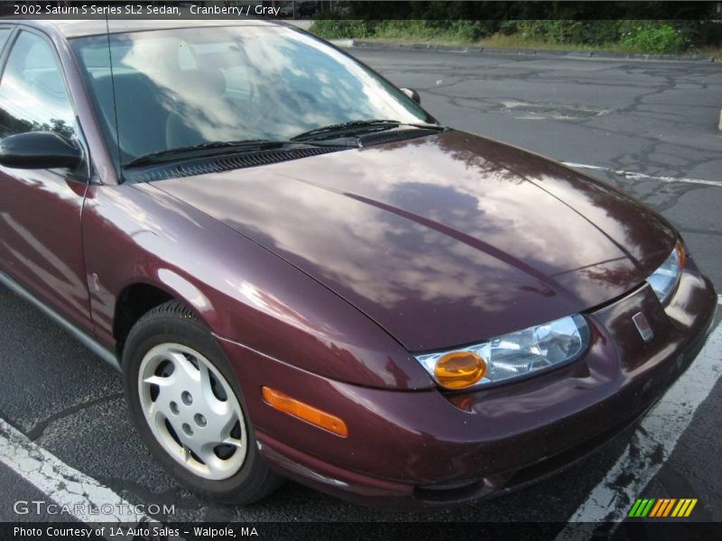 Cranberry / Gray 2002 Saturn S Series SL2 Sedan