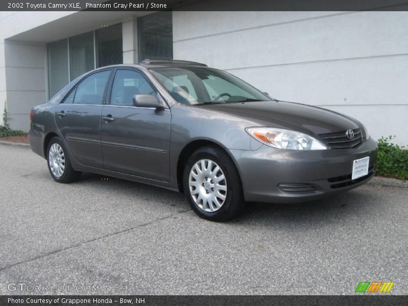 Phantom Gray Pearl / Stone 2002 Toyota Camry XLE