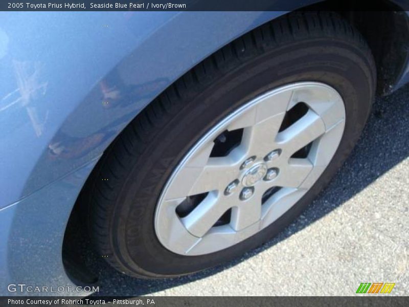Seaside Blue Pearl / Ivory/Brown 2005 Toyota Prius Hybrid
