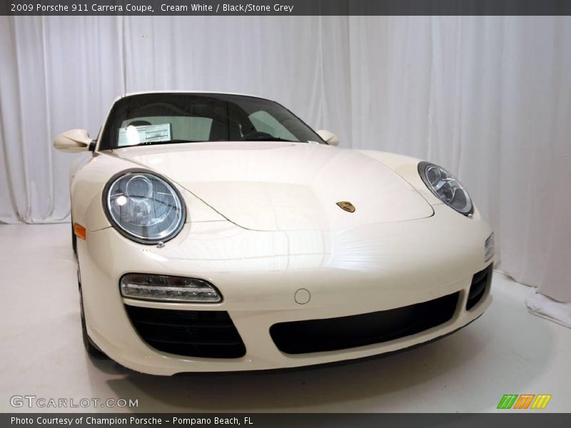 Cream White / Black/Stone Grey 2009 Porsche 911 Carrera Coupe