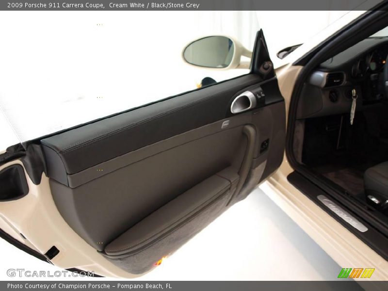Cream White / Black/Stone Grey 2009 Porsche 911 Carrera Coupe