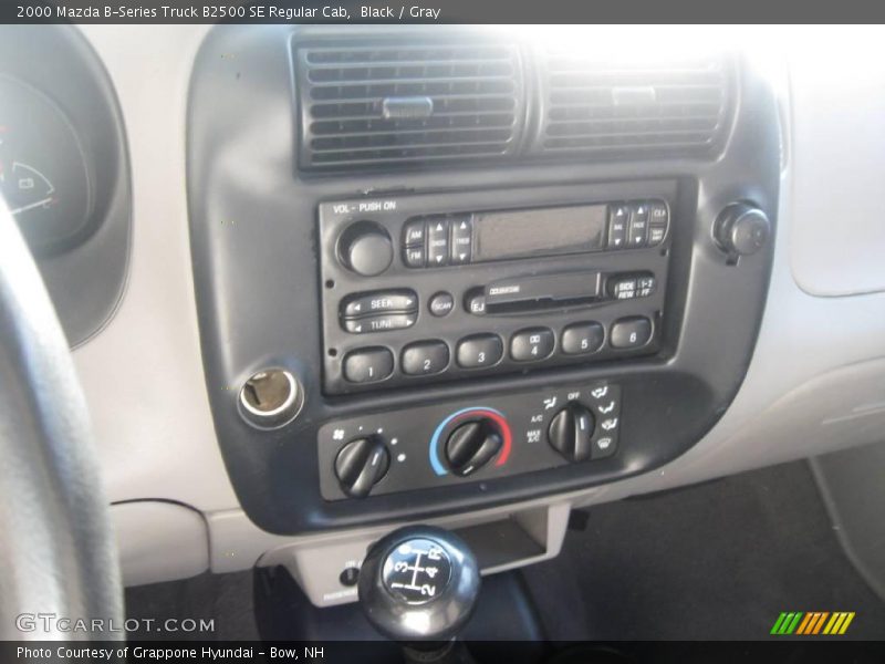 Black / Gray 2000 Mazda B-Series Truck B2500 SE Regular Cab
