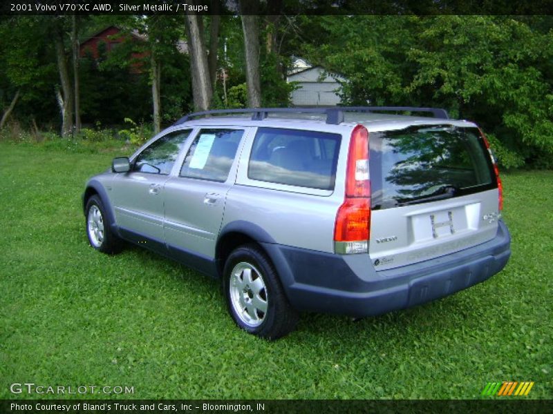 Silver Metallic / Taupe 2001 Volvo V70 XC AWD