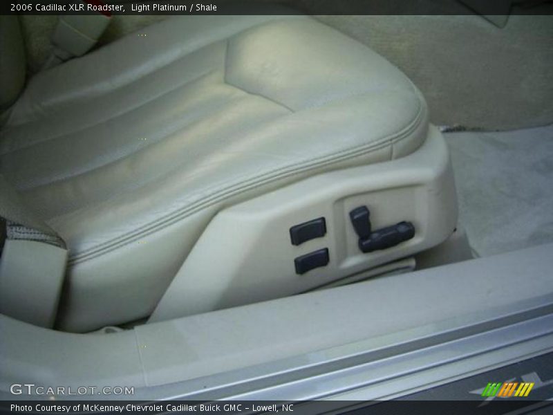 Light Platinum / Shale 2006 Cadillac XLR Roadster