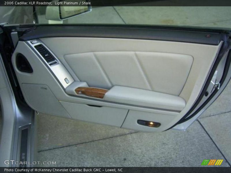Light Platinum / Shale 2006 Cadillac XLR Roadster