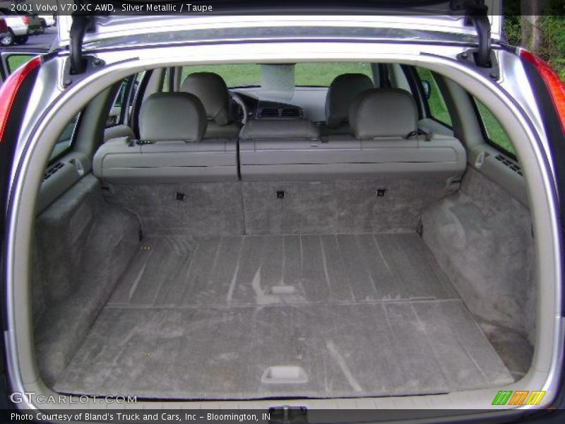 Silver Metallic / Taupe 2001 Volvo V70 XC AWD