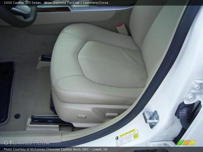 White Diamond Tri-Coat / Cashmere/Cocoa 2009 Cadillac CTS Sedan