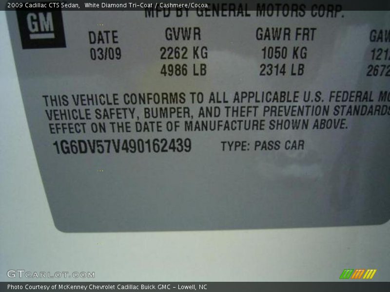 White Diamond Tri-Coat / Cashmere/Cocoa 2009 Cadillac CTS Sedan