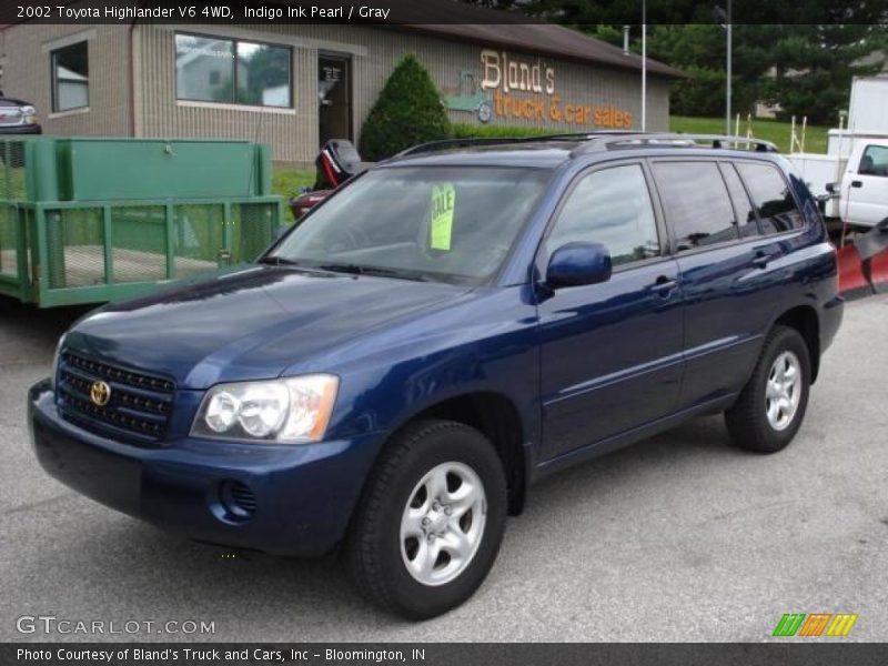 Indigo Ink Pearl / Gray 2002 Toyota Highlander V6 4WD