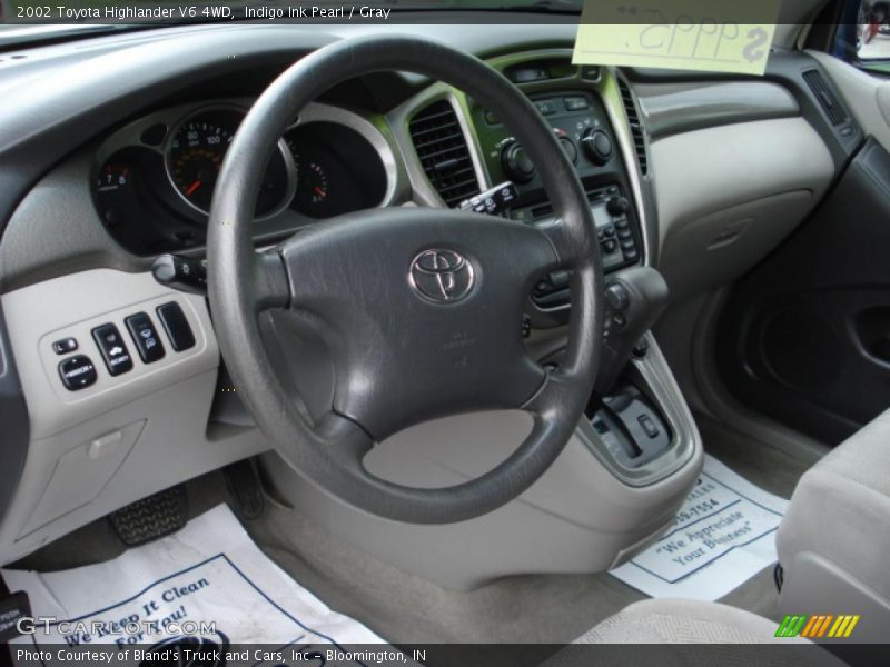 Indigo Ink Pearl / Gray 2002 Toyota Highlander V6 4WD
