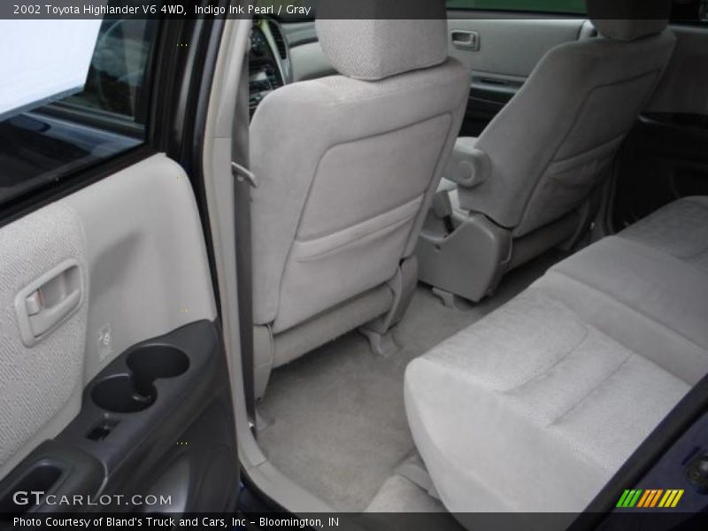 Indigo Ink Pearl / Gray 2002 Toyota Highlander V6 4WD