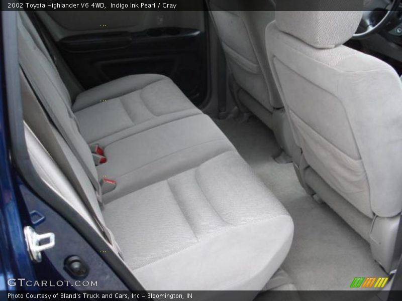 Indigo Ink Pearl / Gray 2002 Toyota Highlander V6 4WD