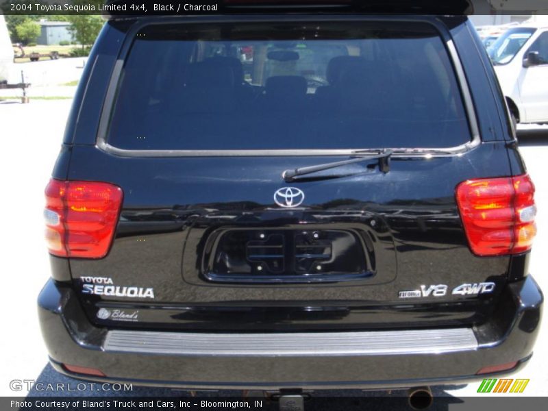Black / Charcoal 2004 Toyota Sequoia Limited 4x4