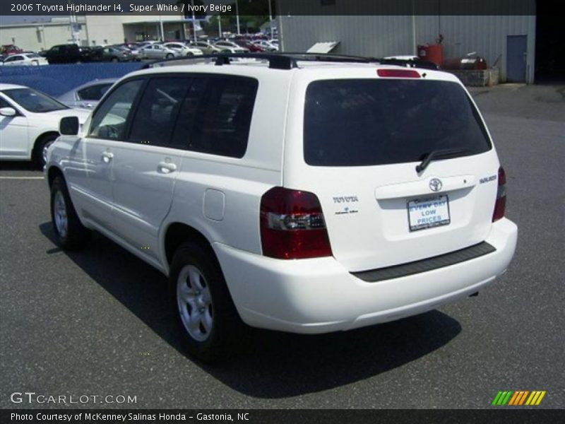 Super White / Ivory Beige 2006 Toyota Highlander I4